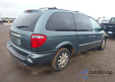 2005 Chrysler Town & Country Touring из США, поврежденный, VIN 2C4GP54L45R546146